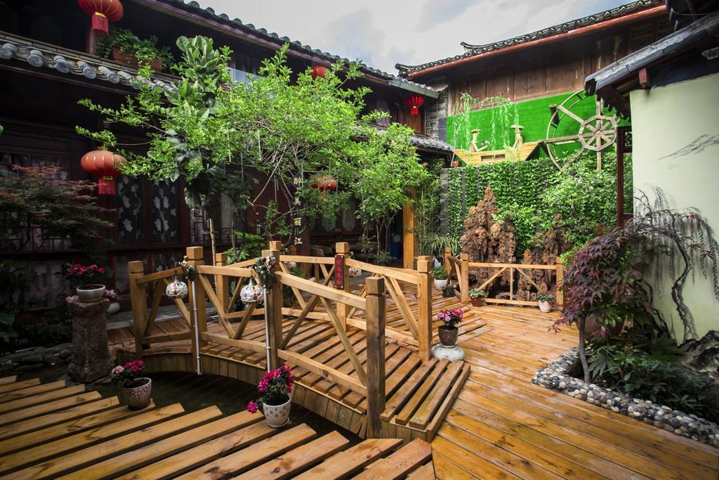 Secret Garden Hotel Лиджанг Екстериор снимка