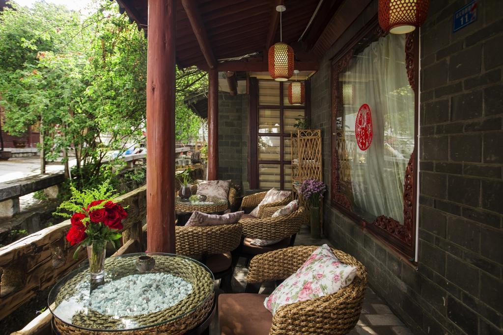 Secret Garden Hotel Лиджанг Екстериор снимка