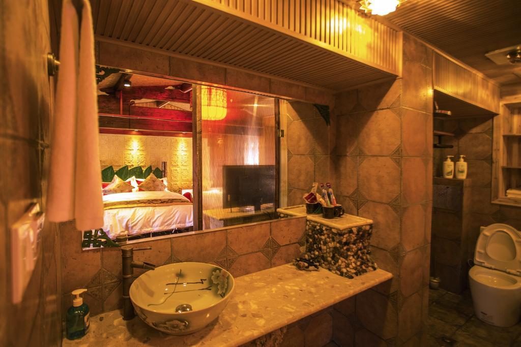 Secret Garden Hotel Лиджанг Стая снимка